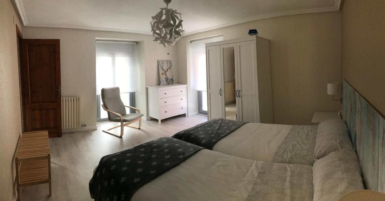 Apartamento Estiviellas, Pirineo Χάκα Εξωτερικό φωτογραφία